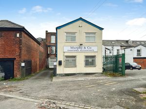 Front and Parking Area to The Front- click for photo gallery